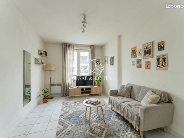 Studio 1 pièce 18 m²