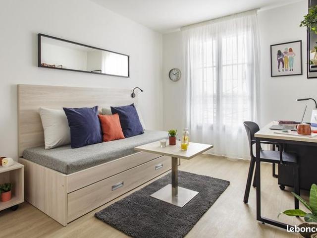 Studio 1 pièce 18 m²