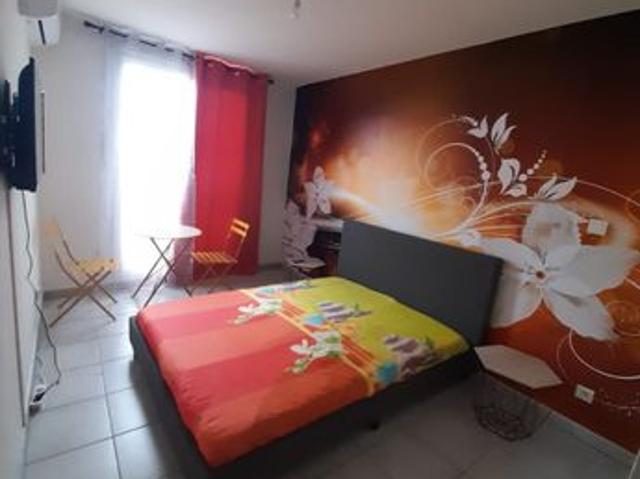 Studio 1 pièce 18 m²