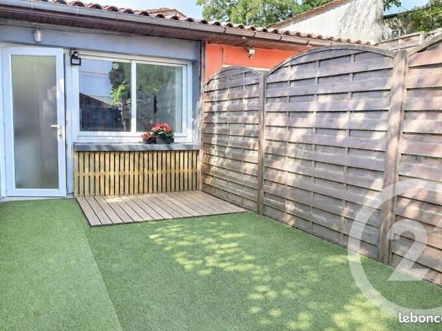 Studio 1 pièce 18 m²