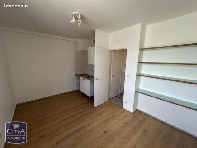 Studio 1 pièce 18 m²