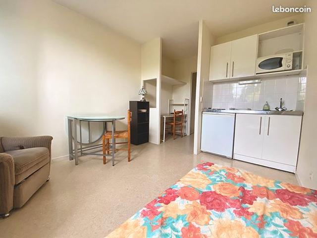 Studio 1 pièce 18 m²