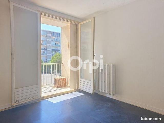 Studio 1 pièce 18 m²