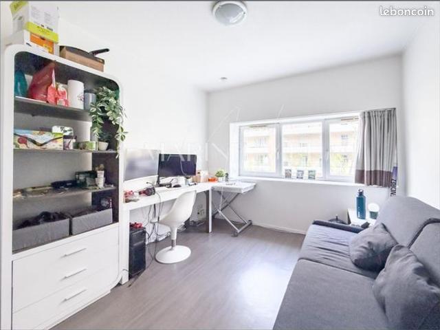 Studio 1 pièce 18 m²