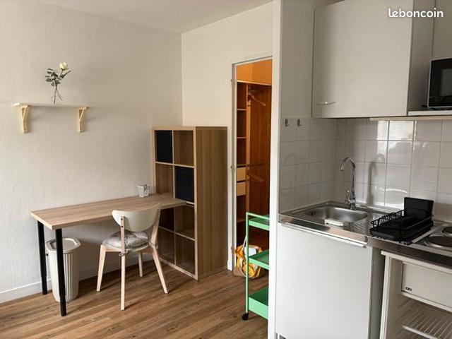 Studio 1 pièce 18 m²