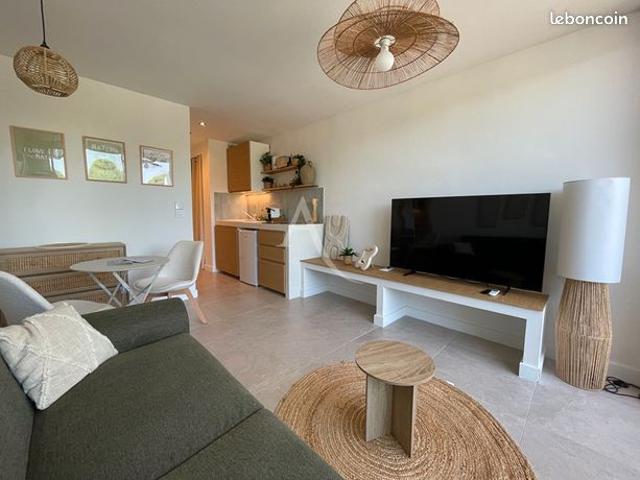 Studio 1 pièce 18 m²