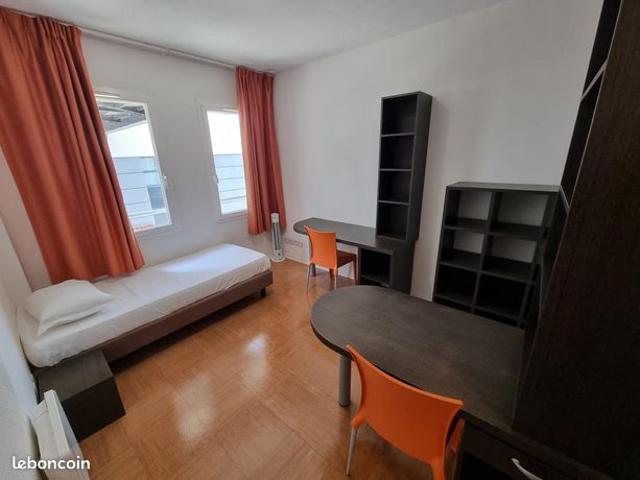 Studio 1 pièce 18 m²