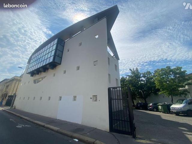 Studio 1 pièce 18 m²