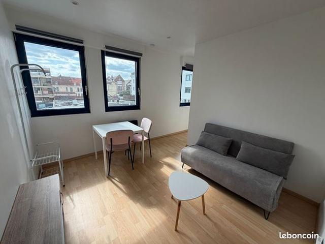 Studio 1 pièce 18 m²