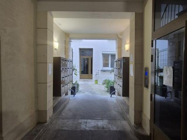 Studio 1 pièce 18 m²