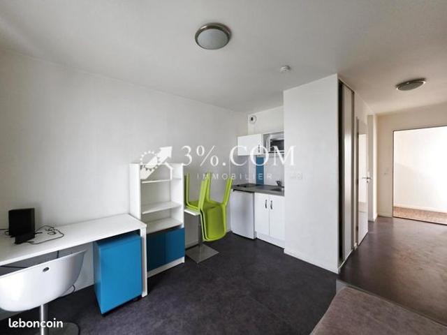 Studio 1 pièce 18 m²