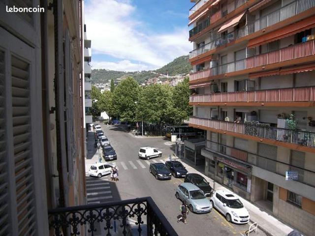 Studio 1 pièce 18 m²