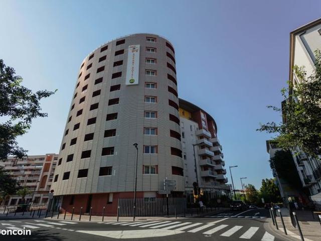 Studio 1 pièce 18 m²