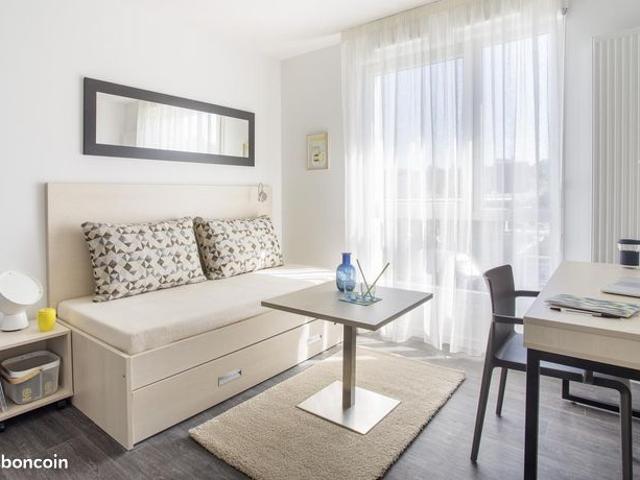 Studio 1 pièce 18 m²