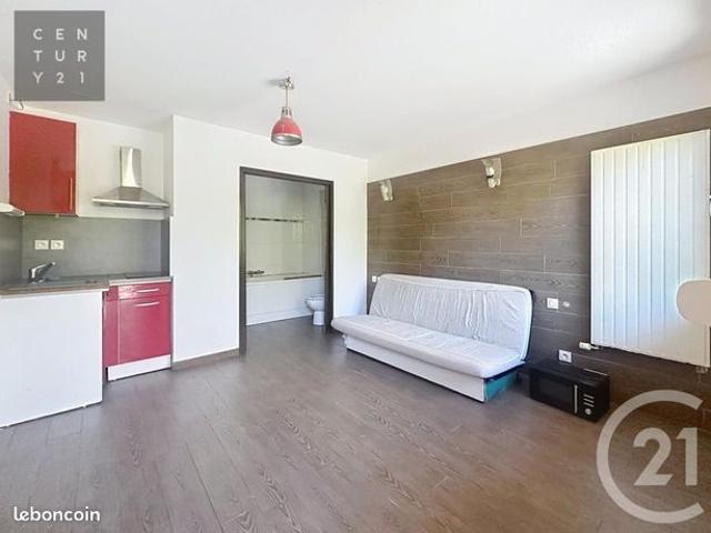 Studio 1 pièce 18 m²