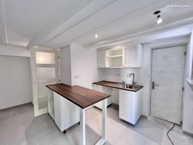 Studio 1 pièce 18 m²