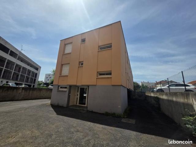 Studio 1 pièce 18 m²