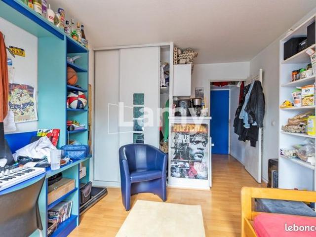 Studio 1 pièce 18 m²