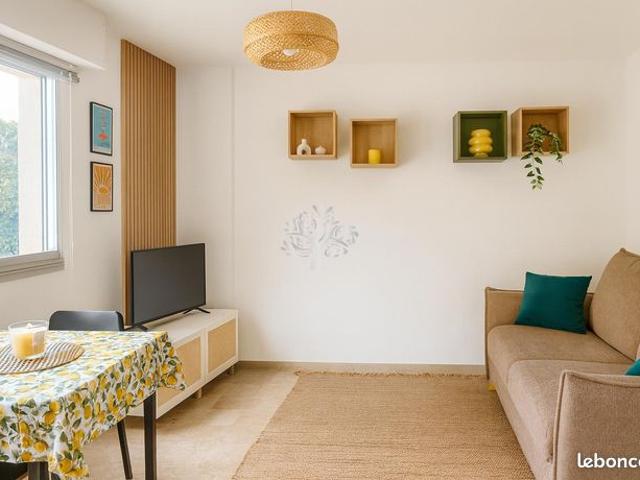 Studio 1 pièce 18 m²