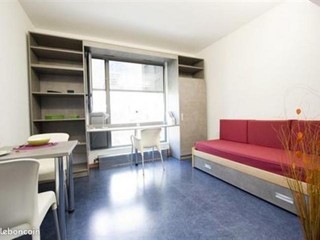 Studio 1 pièce 18 m²