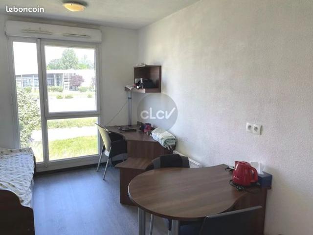 Studio 1 pièce 18 m²