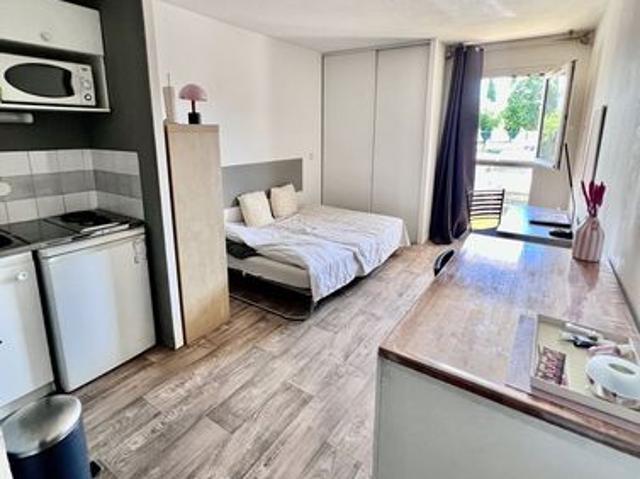 Studio 1 pièce 18 m²