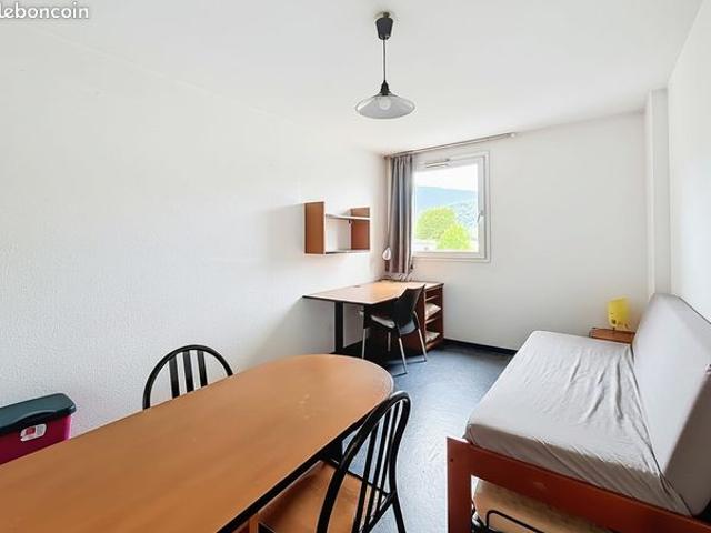 Studio 1 pièce 18 m²