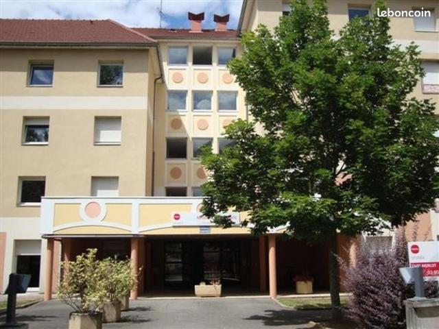 Studio 1 pièce 18 m²