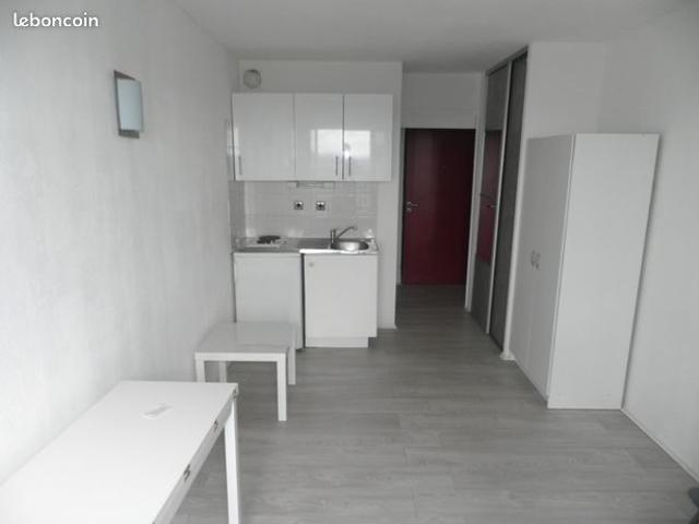 Studio 1 pièce 18 m²