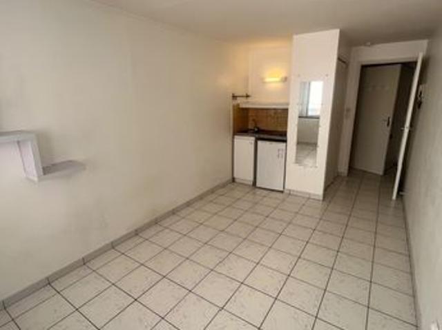 Studio 1 pièce 18 m²