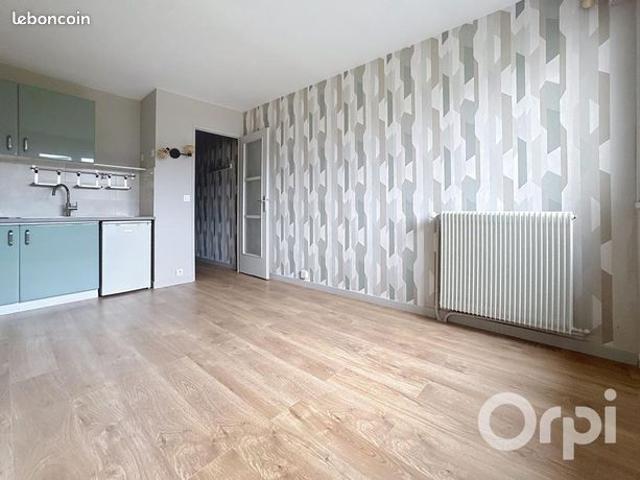 Studio 1 pièce 18 m²