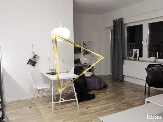 Studio 1 pièce 18 m²