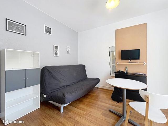 Studio 1 pièce 18 m²