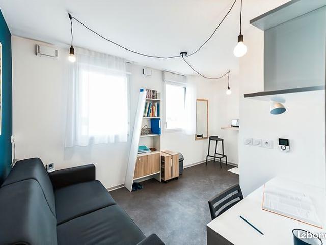 Studio 1 pièce 18 m²