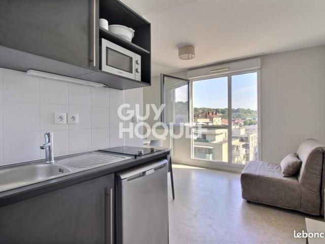 Studio 1 pièce 19 m²
