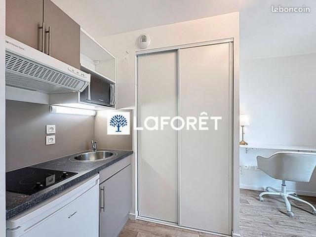 Studio 1 pièce 19 m²