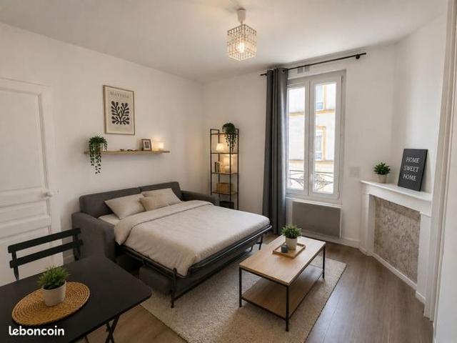 Studio 1 pièce 19 m²