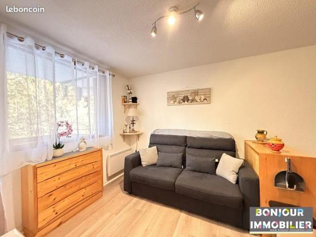 Studio 1 pièce 19 m²