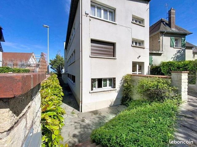 Studio 1 pièce 19 m²