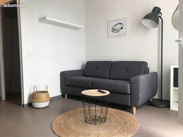 Studio 1 pièce 19 m²