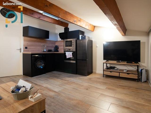 Studio 1 pièce 19 m²