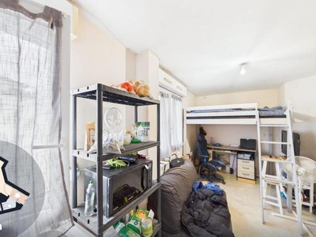 Studio 1 pièce 19 m²