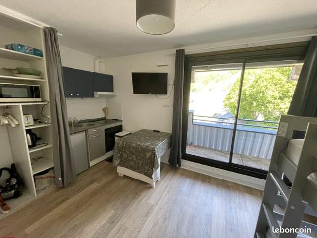 Studio 1 pièce 19 m²