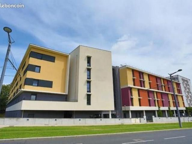 Studio 1 pièce 19 m²