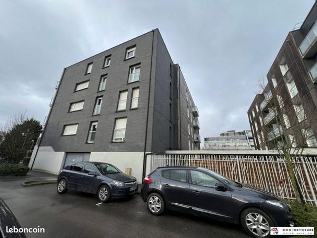 Studio 1 pièce 19 m²