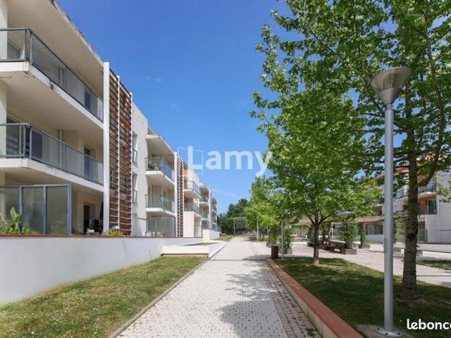 Studio 1 pièce 19 m²