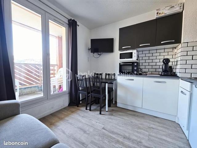 Studio 1 pièce 19 m²
