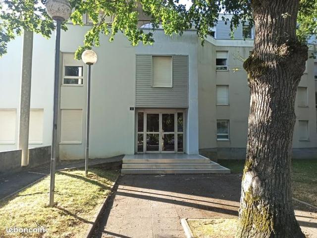 Studio 1 pièce 19 m²