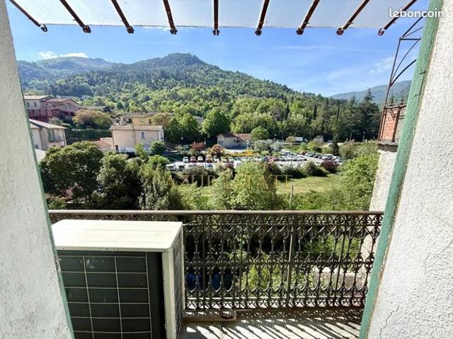 Studio 1 pièce 19 m²