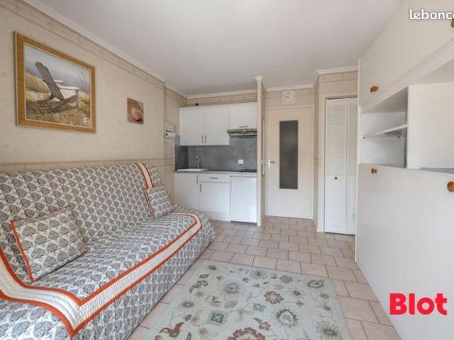 Studio 1 pièce 19 m²